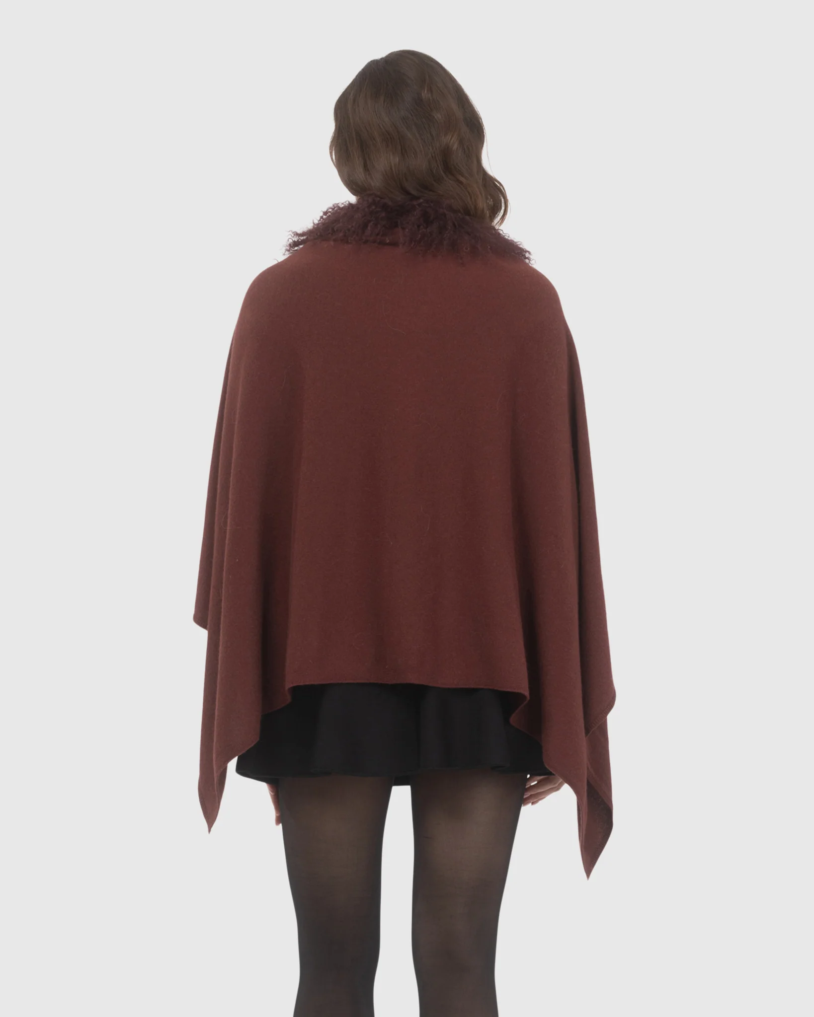SELECT CASHMERE AND MERINO WOOL BLEND STOLE WITH SELECT MONGOLIAN LAMB TRIM - Image 3