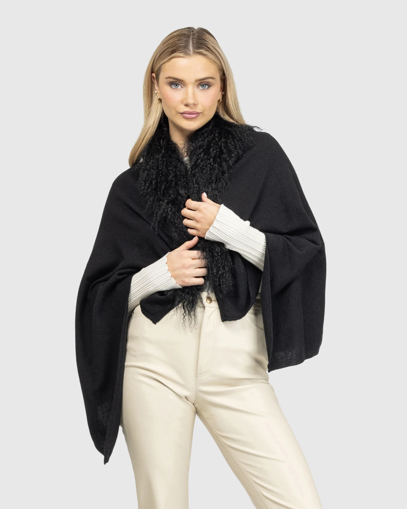 SELECT CASHMERE AND MERINO WOOL BLEND STOLE WITH SELECT MONGOLIAN LAMB TRIM - Image 8