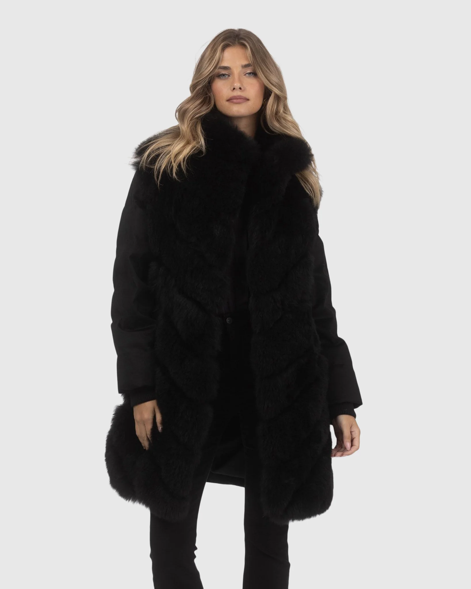 Diagonal Stroller Crafted From Select Cashmere Goat With Loro Piana Cashmere Sleeves And Back - Image 7