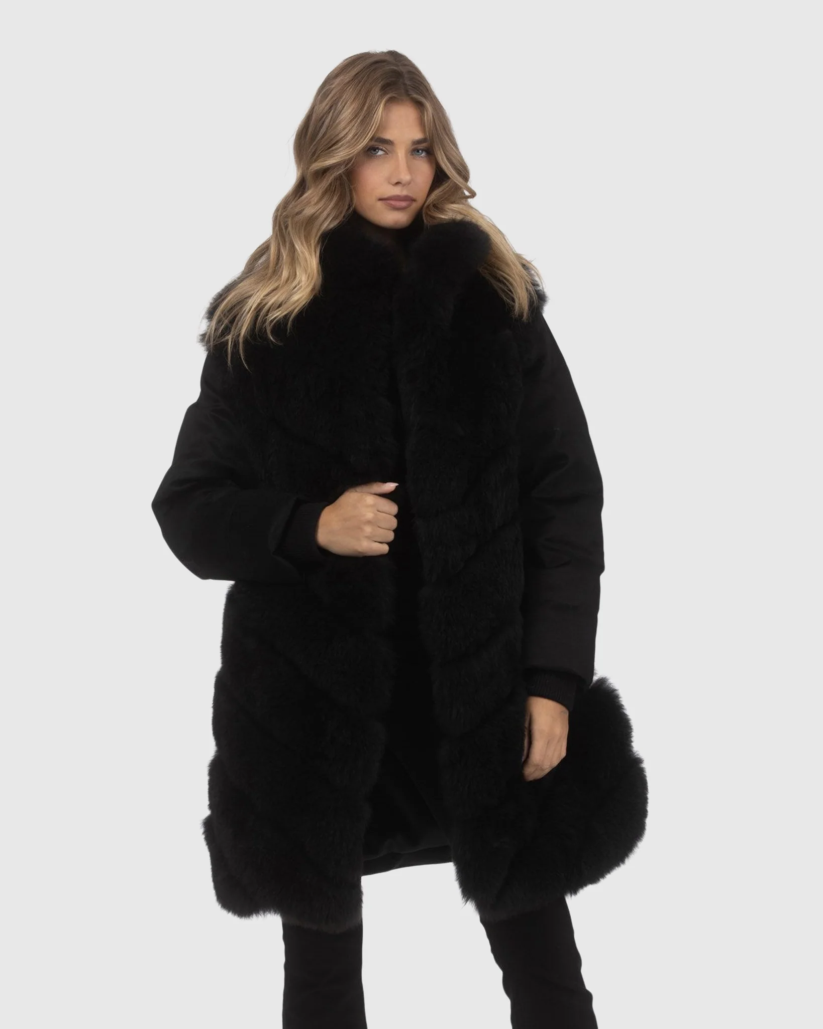 Diagonal Stroller Crafted From Select Cashmere Goat With Loro Piana Cashmere Sleeves And Back - Image 8