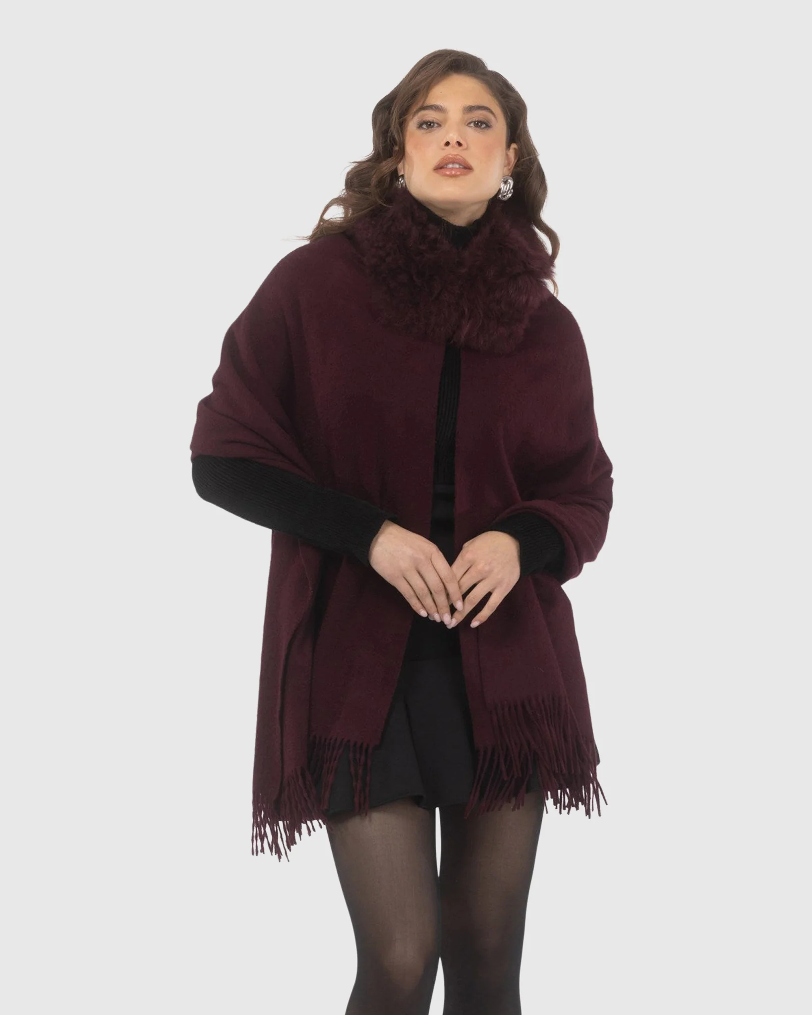 SELECT CASHMERE STOLE WITH SELECT LAMB COLLAR - Image 28