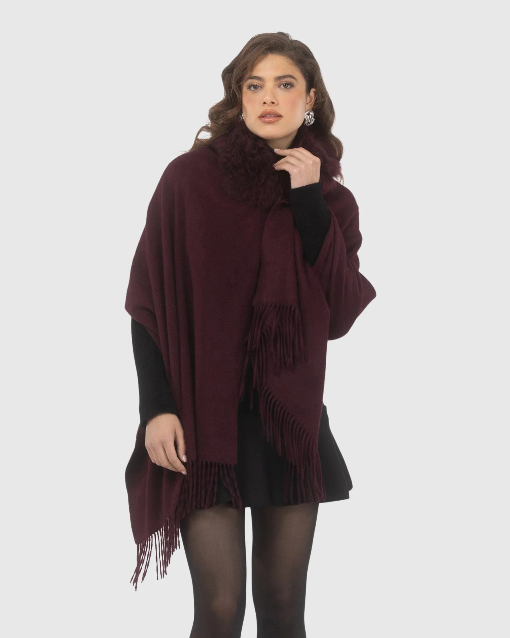 SELECT CASHMERE STOLE WITH SELECT LAMB COLLAR - Image 29