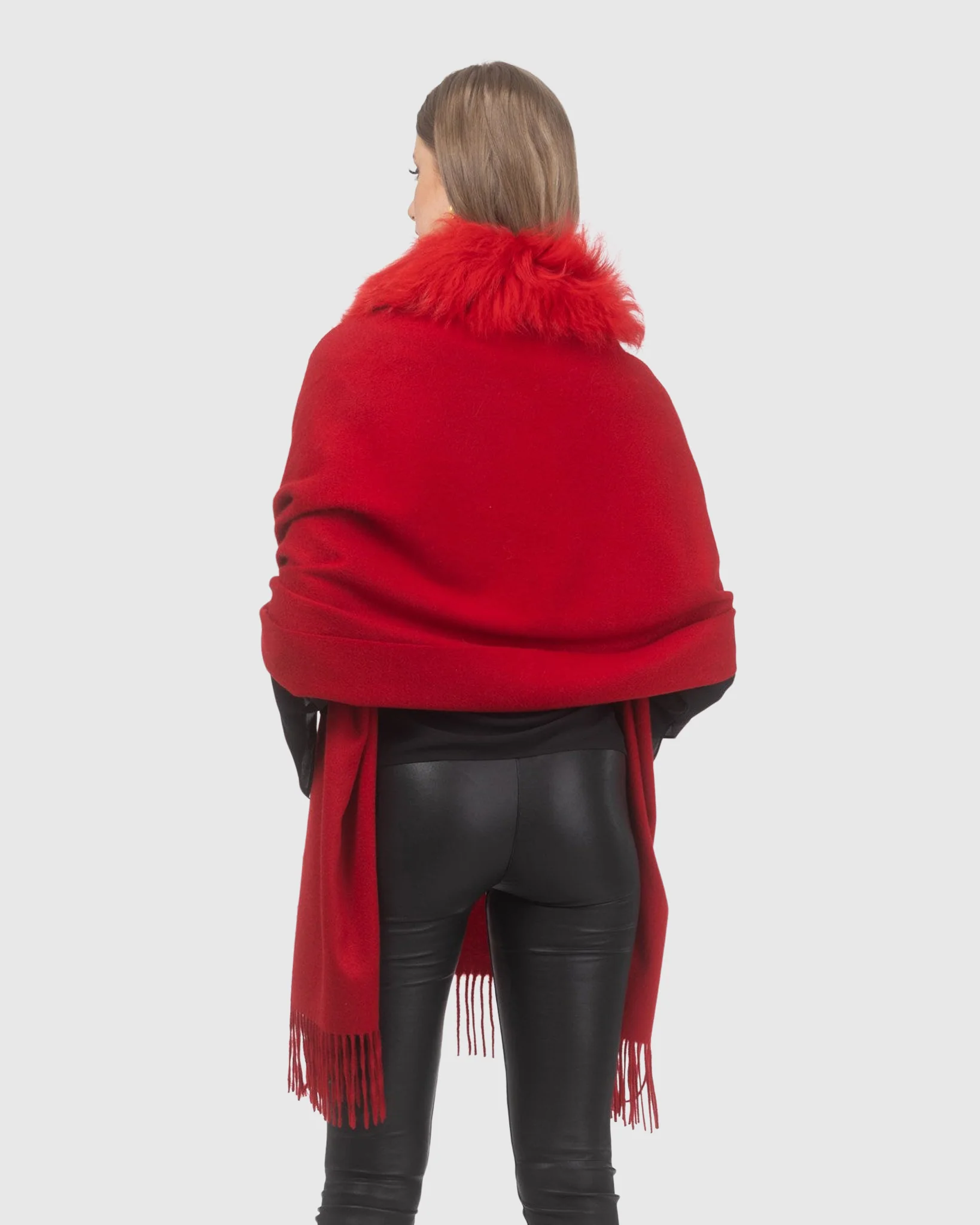 SELECT CASHMERE STOLE WITH SELECT LAMB COLLAR - Image 44