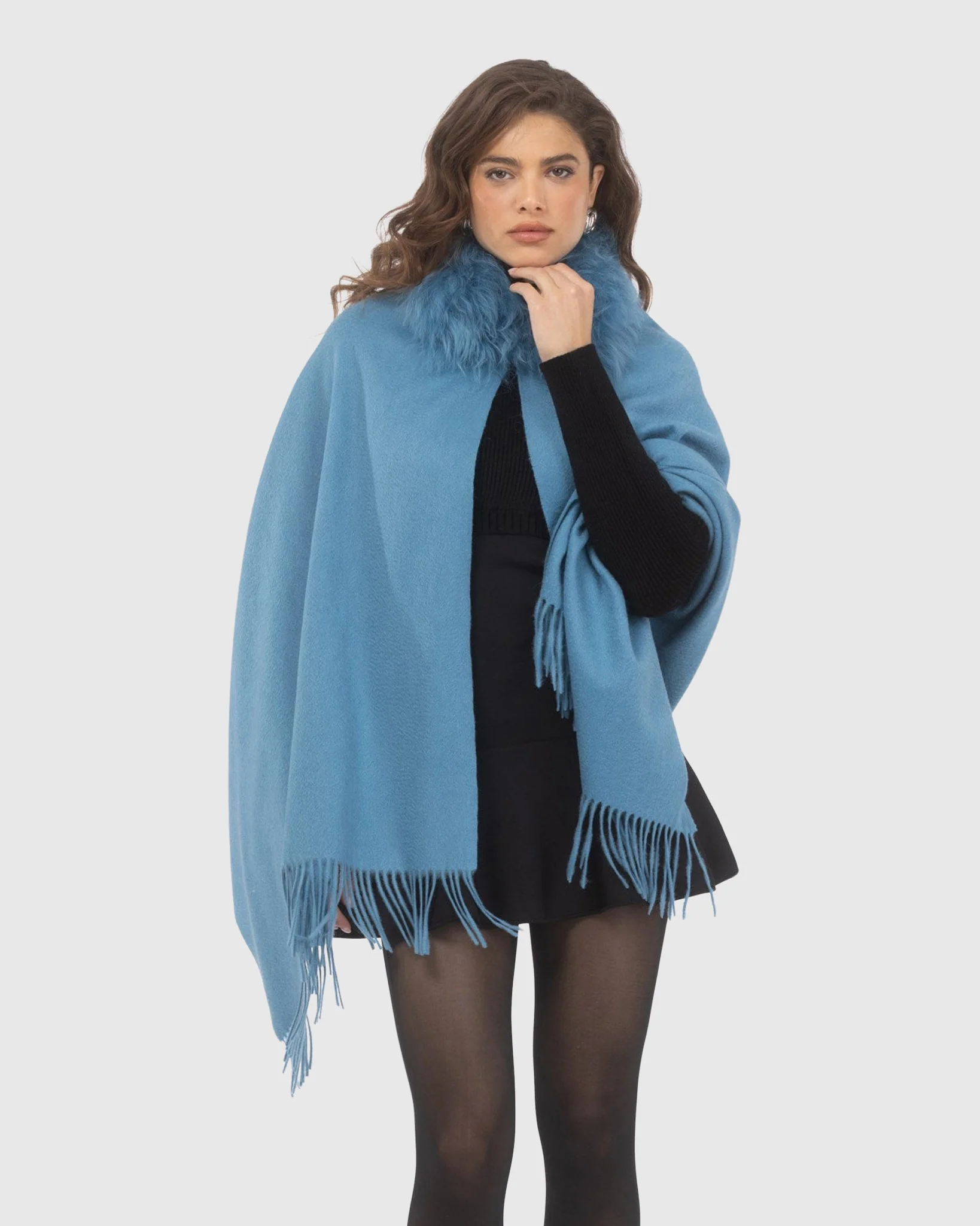 SELECT CASHMERE STOLE WITH SELECT LAMB COLLAR - Image 53