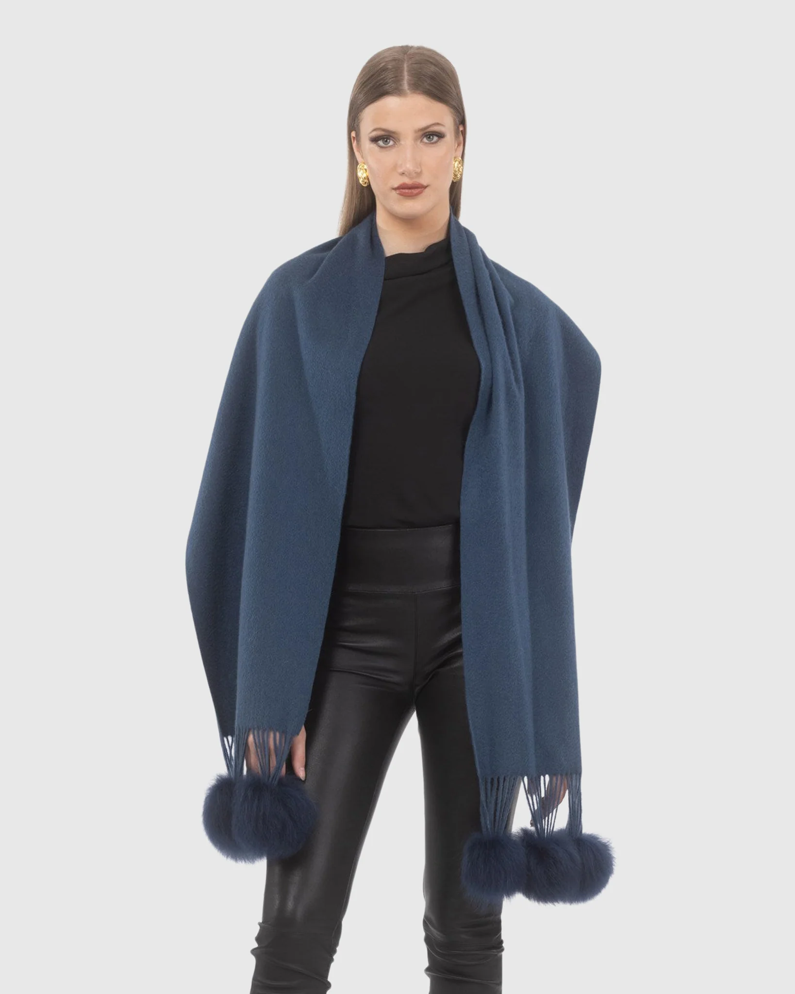SELECT CASHMERE STOLE WITH SELECT LAMB POMPOMS - Image 17