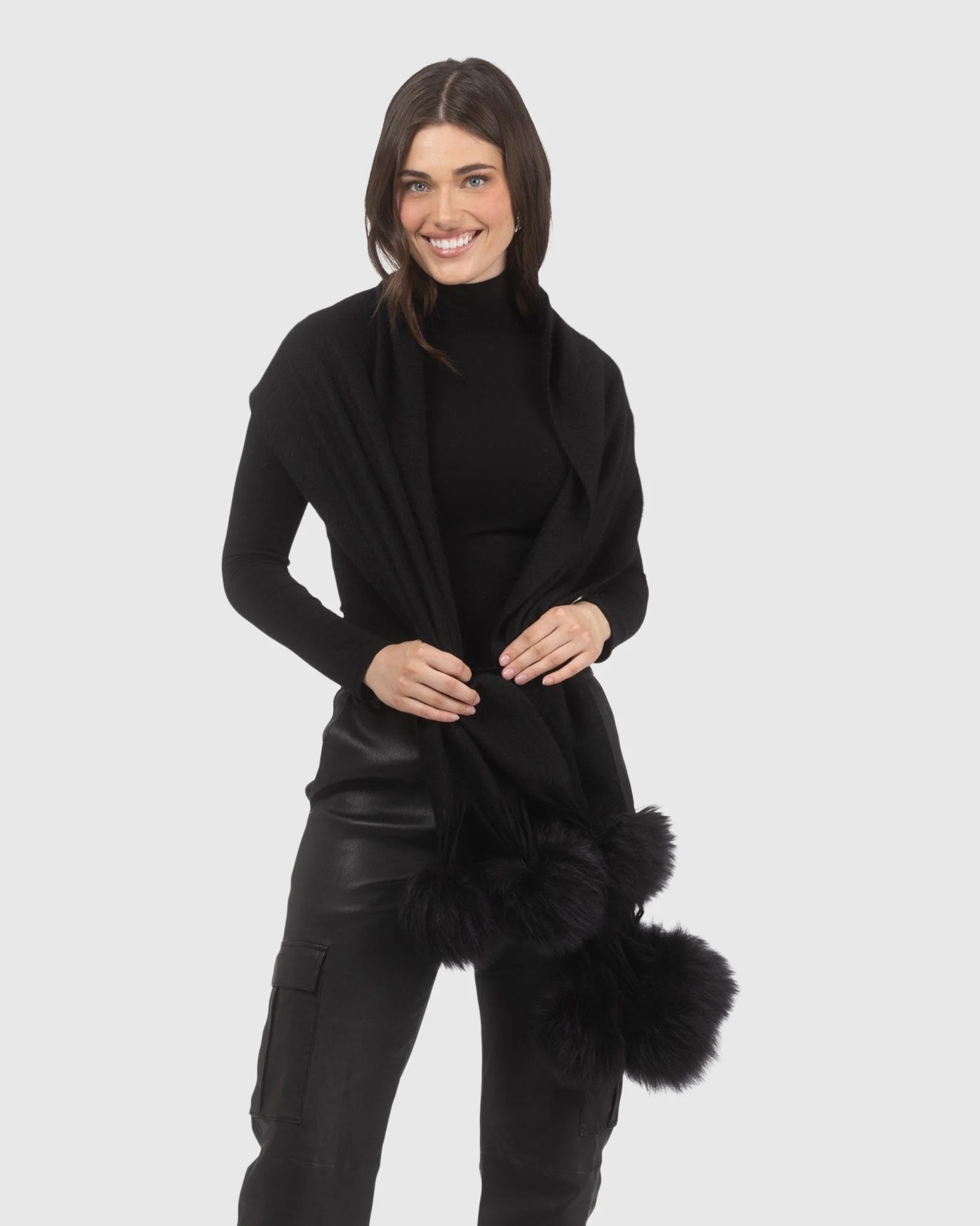 SELECT CASHMERE STOLE WITH SELECT LAMB POMPOMS - Image 7