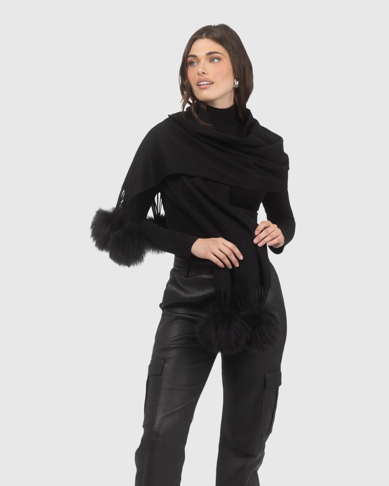 SELECT CASHMERE STOLE WITH SELECT LAMB POMPOMS - Image 9