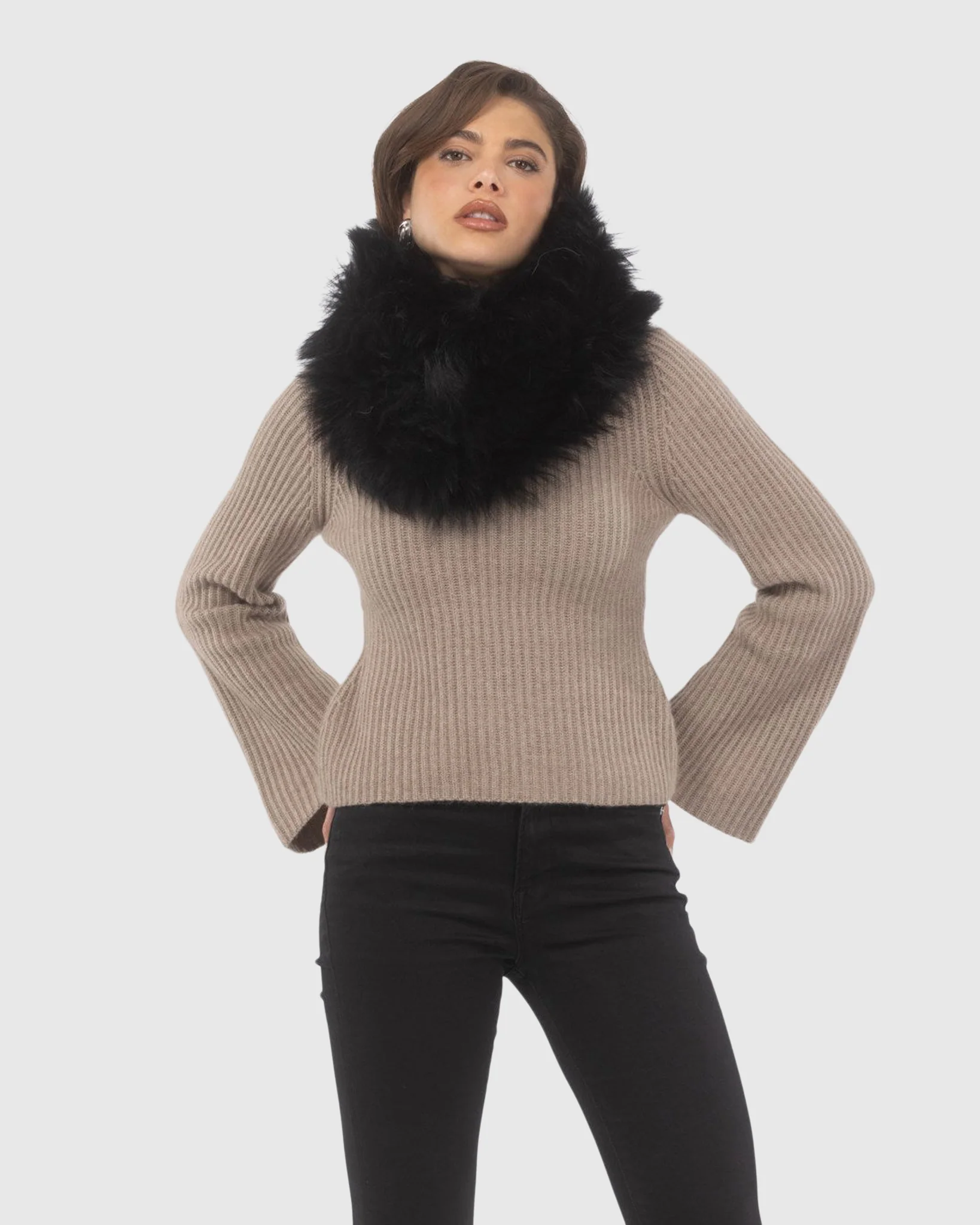 SELECT LAMB KNIT INFINITY SCARF - Image 6