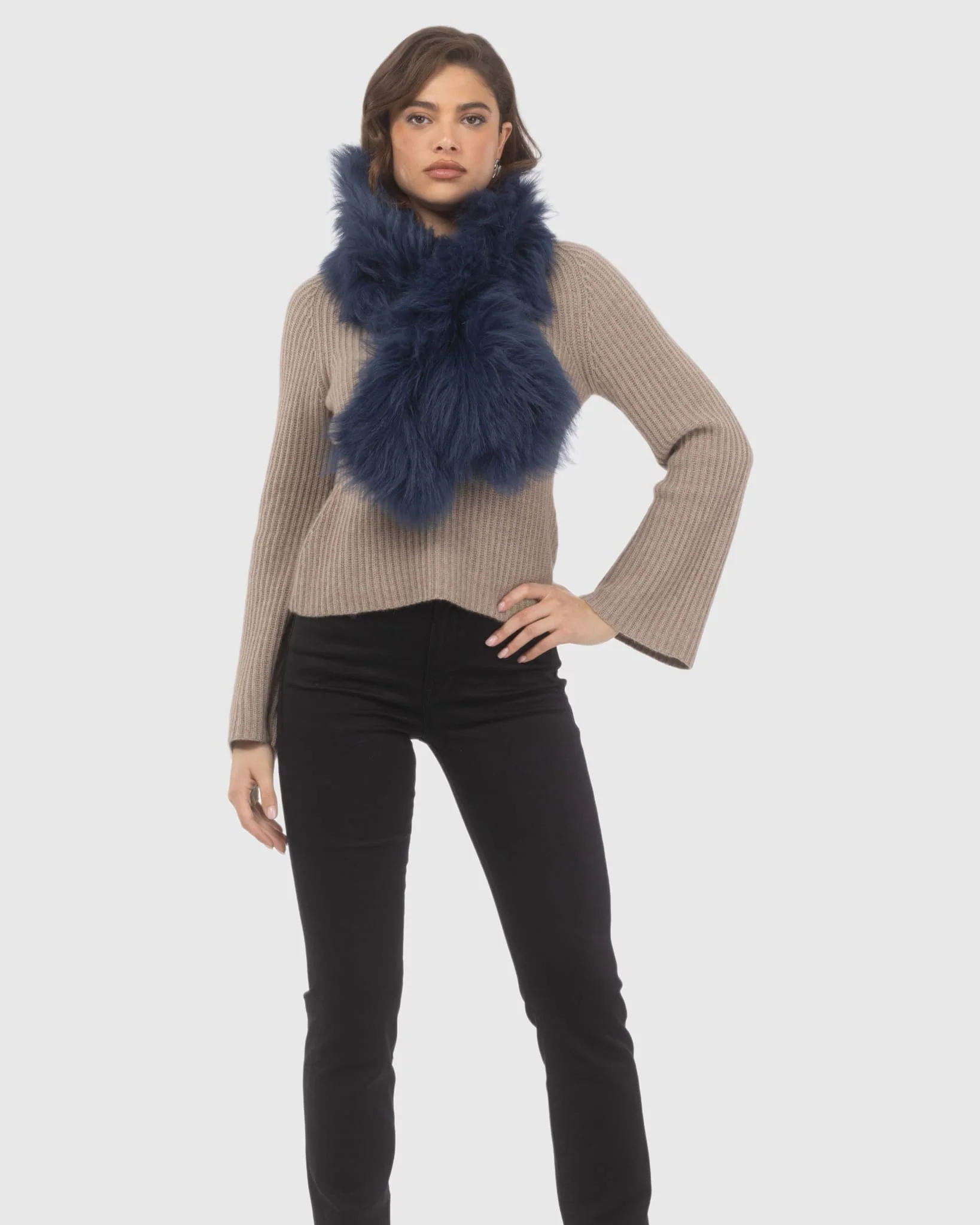 SELECT LAMB PULL-THROUGH SCARF - Image 13