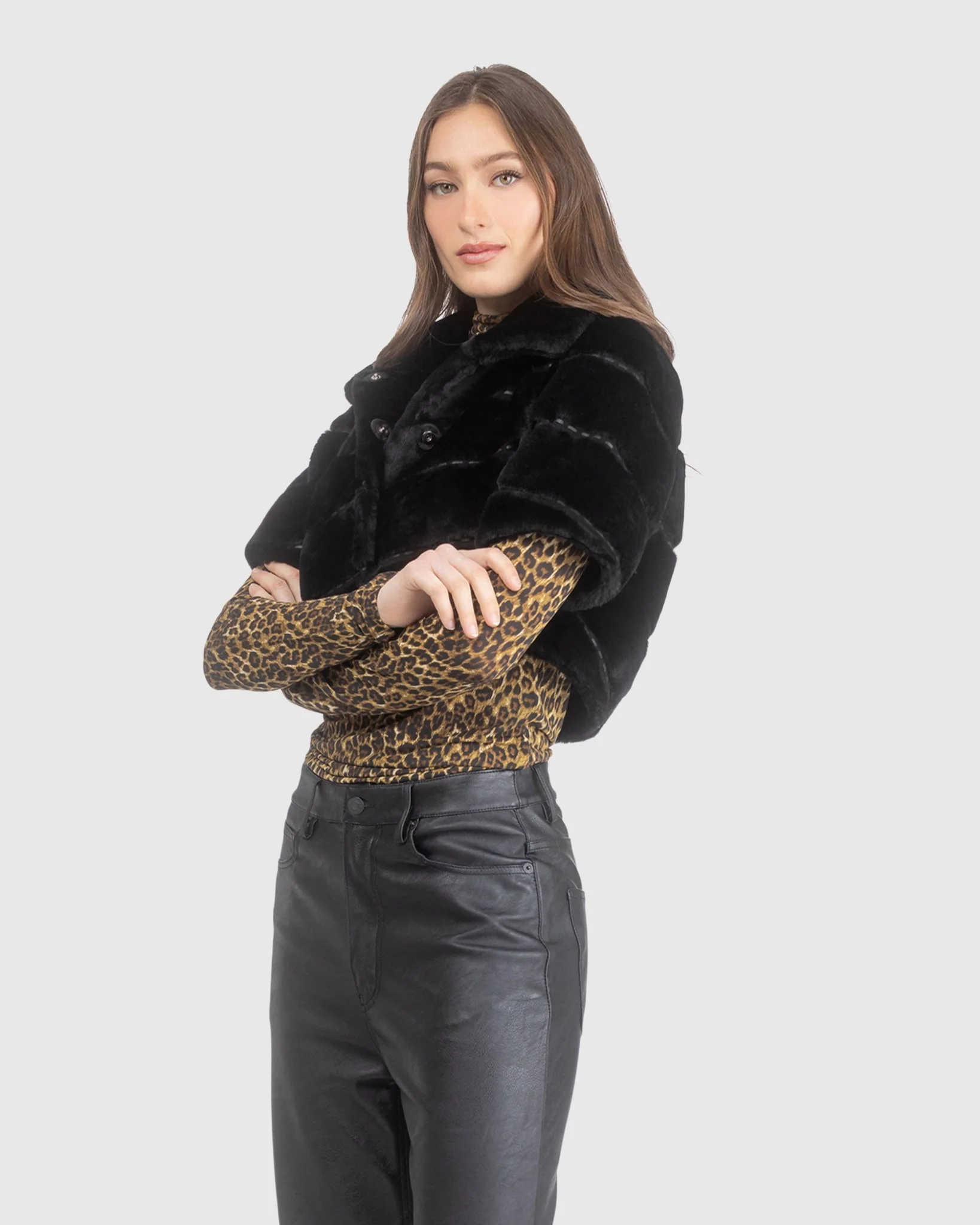 Select Shearling Lamb Diagonal Bolero With Cropped Sleeves - Image 10