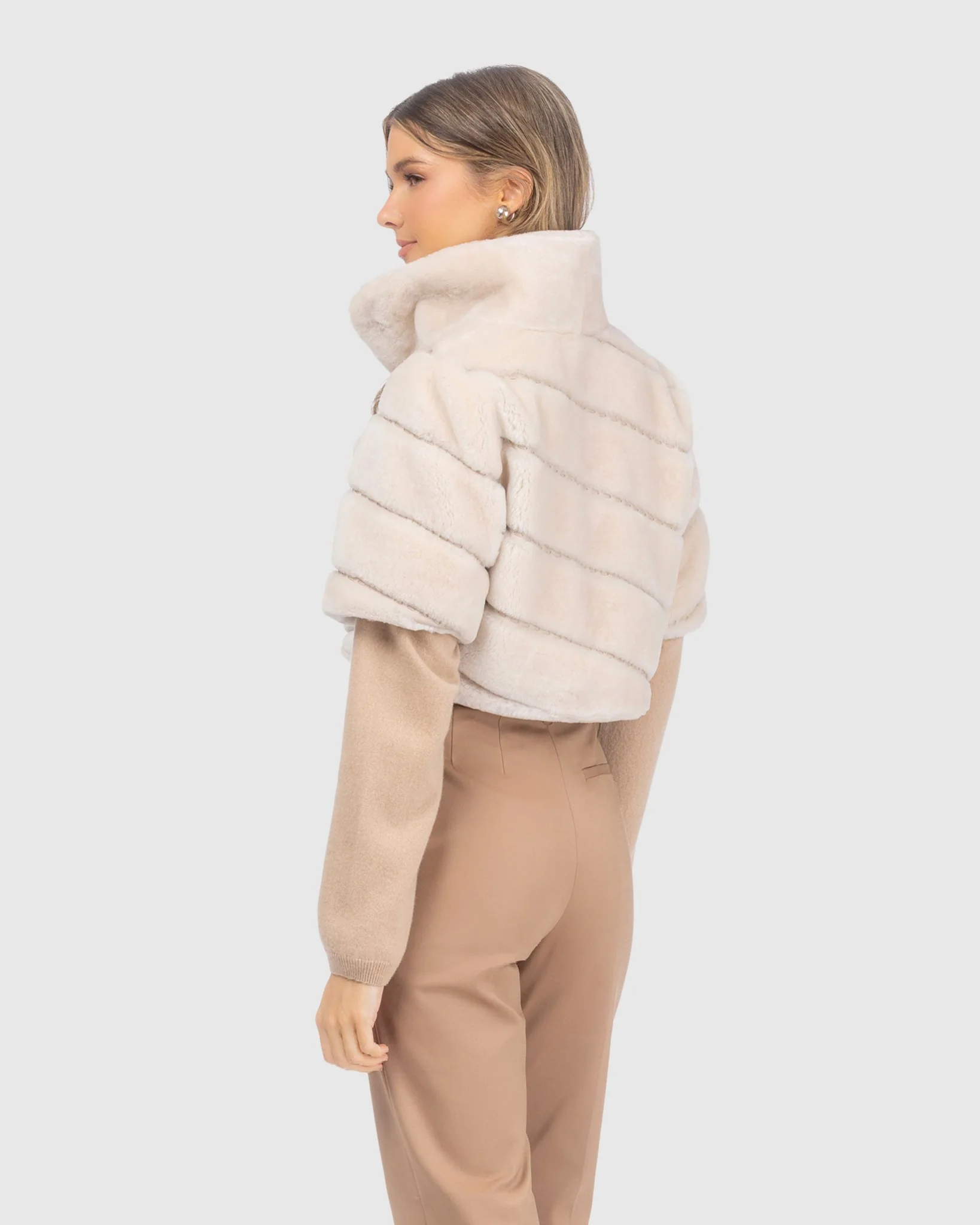 Select Shearling Lamb Diagonal Bolero With Cropped Sleeves - Image 5