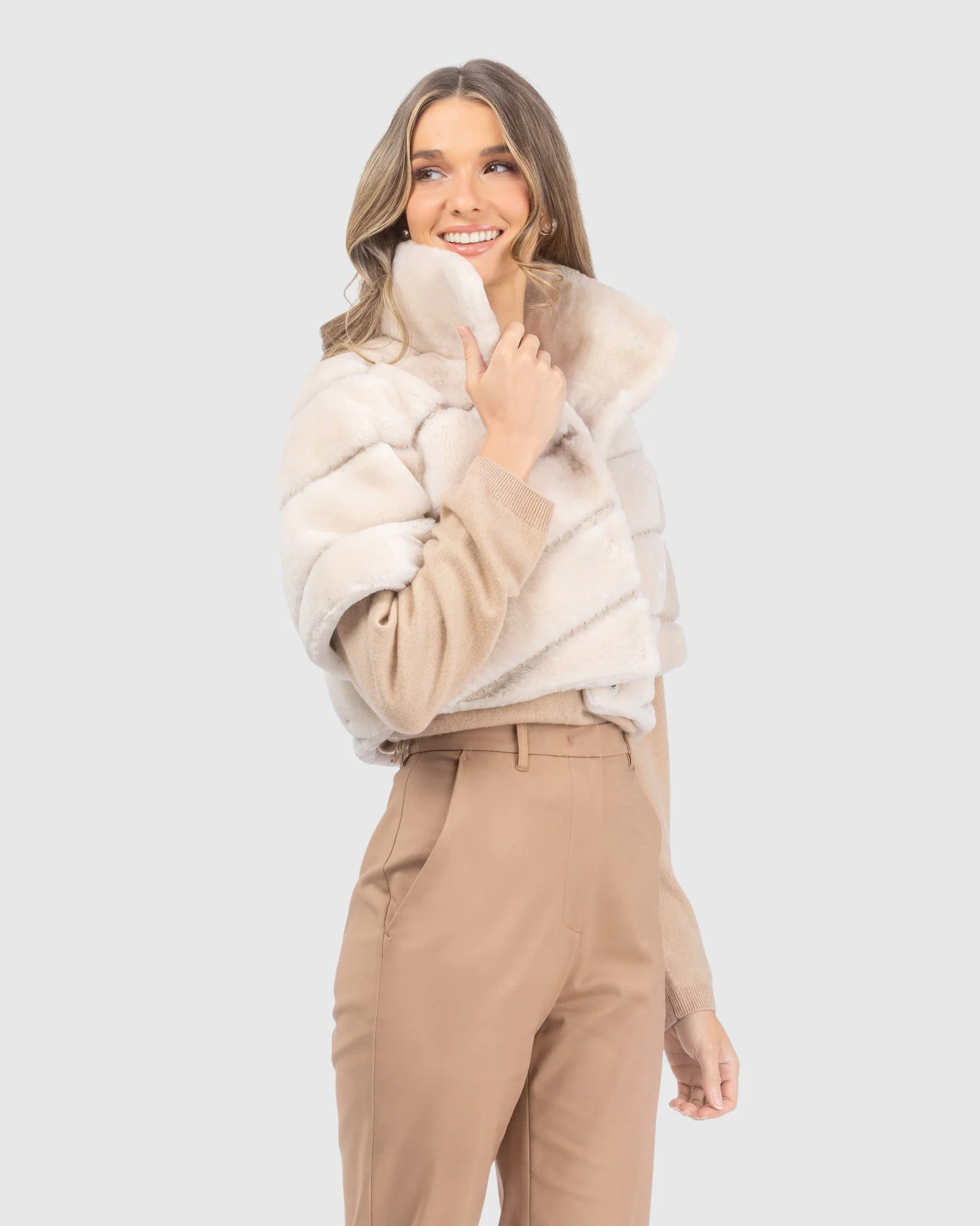 Select Shearling Lamb Diagonal Bolero With Cropped Sleeves - Image 7
