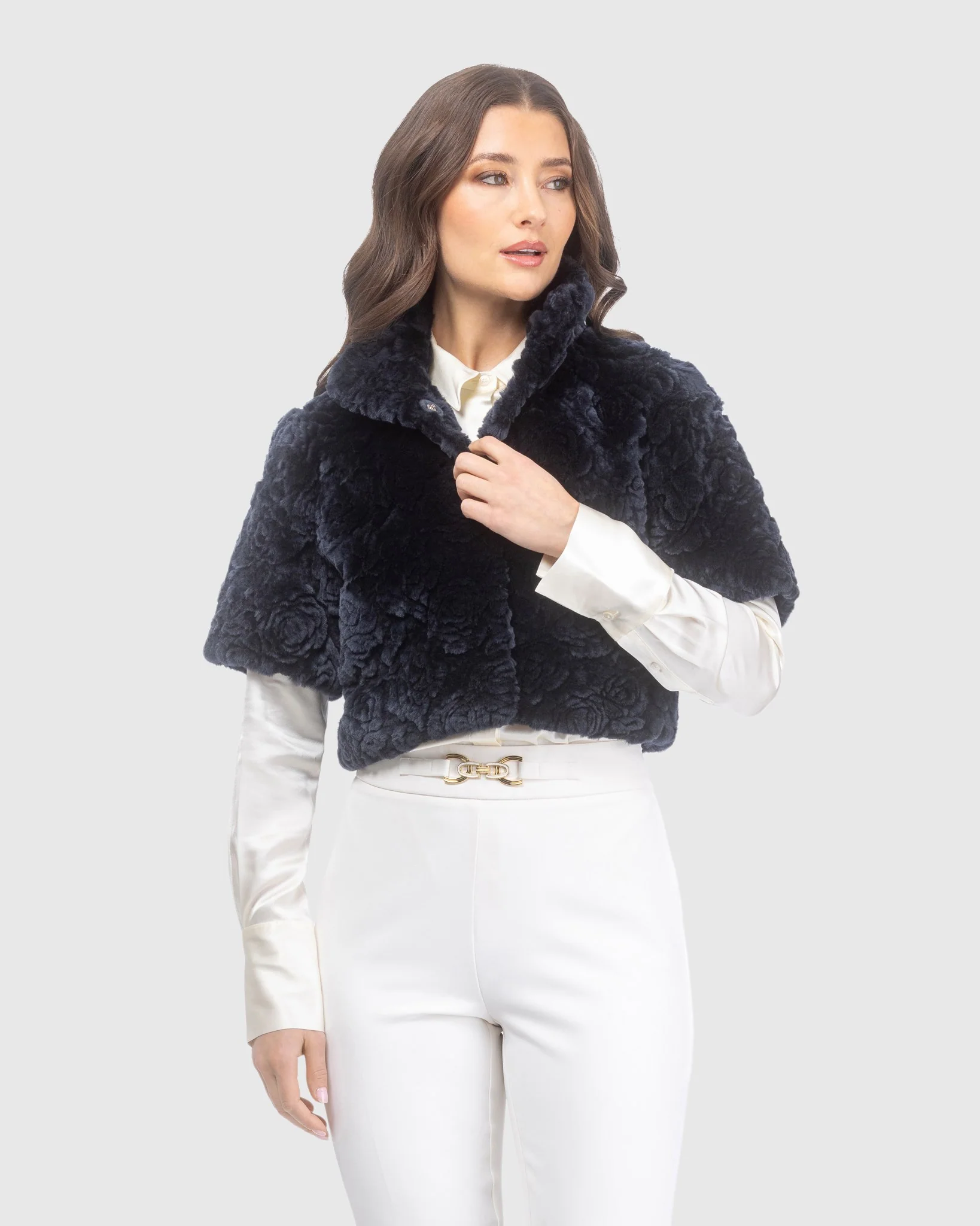 Select Shearling Lamb Rose Printed Bolero With Cropped Sleeves - Image 15