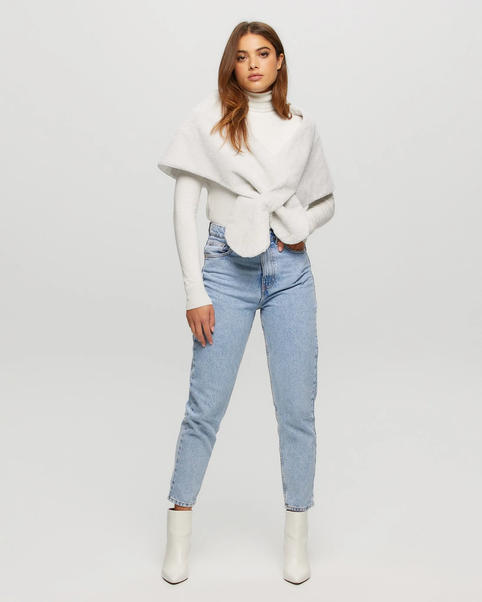 SELECT SHEARLING LAMB STOLE - Image 12
