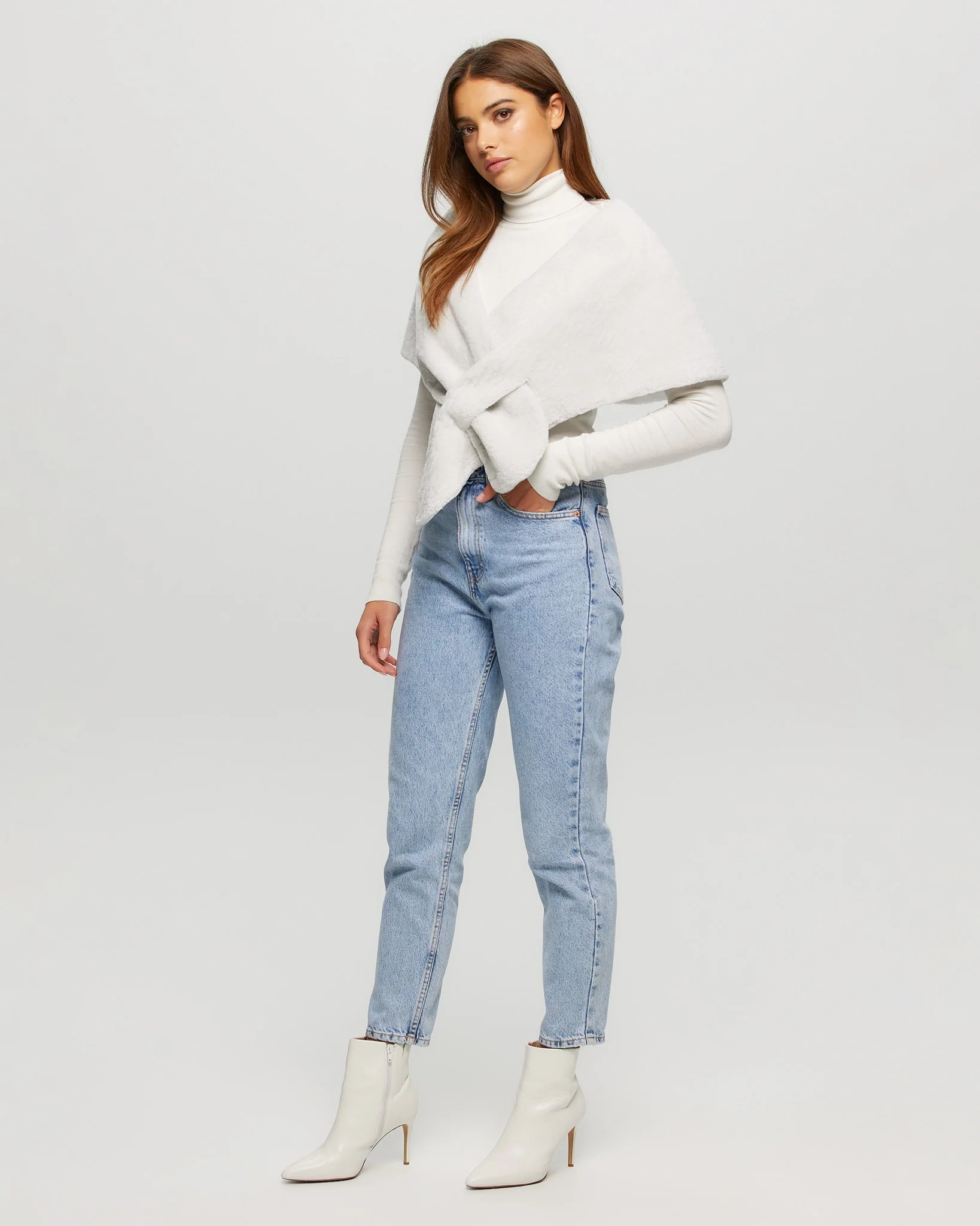 SELECT SHEARLING LAMB STOLE - Image 13