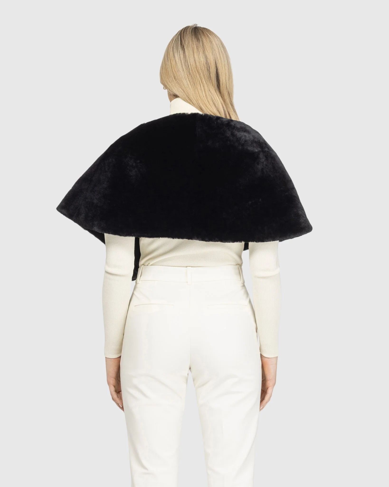 SELECT SHEARLING LAMB STOLE - Image 3