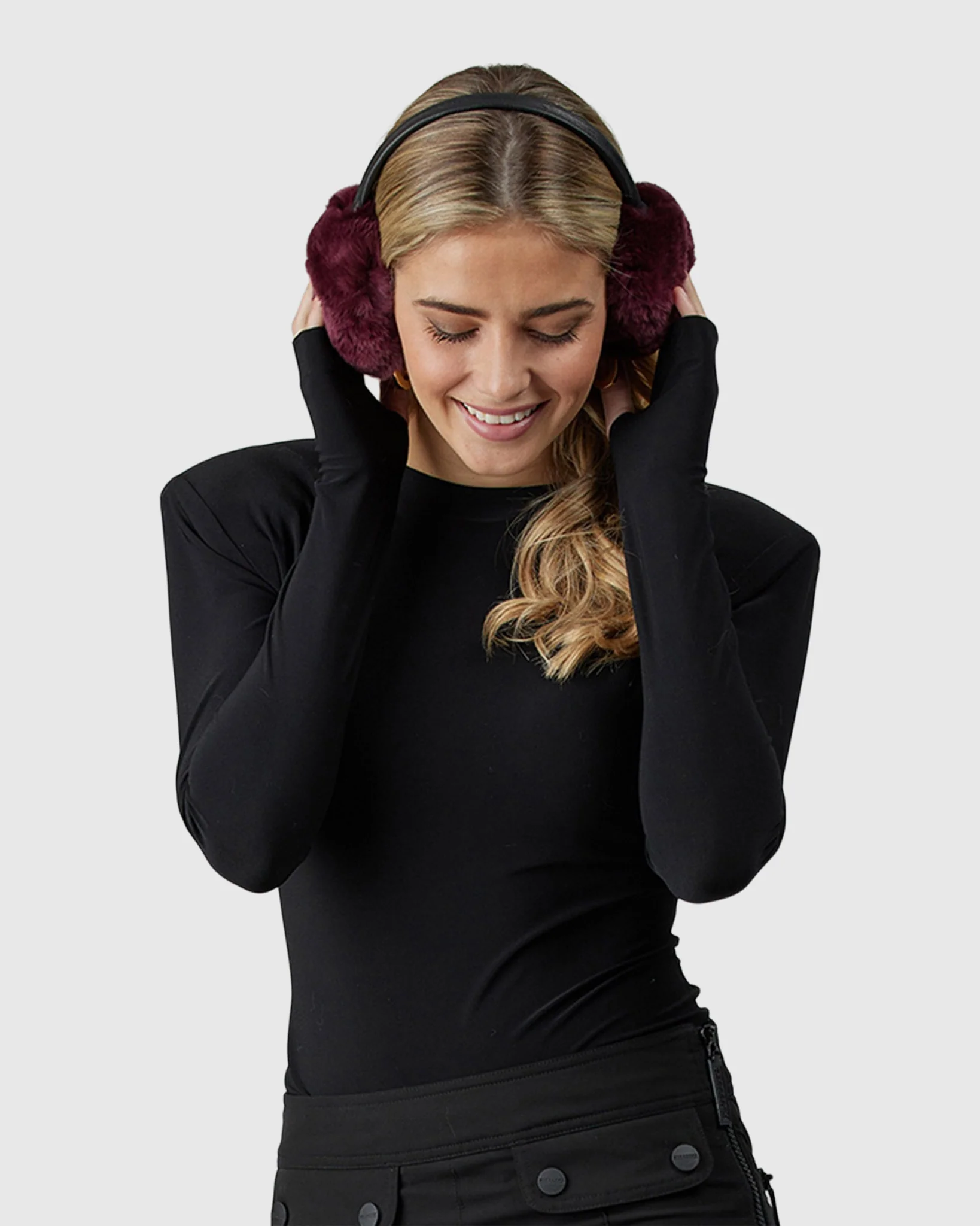 SELECT SHEARLING LAMB EARMUFFS WITH LEATHER FRAME - Image 40