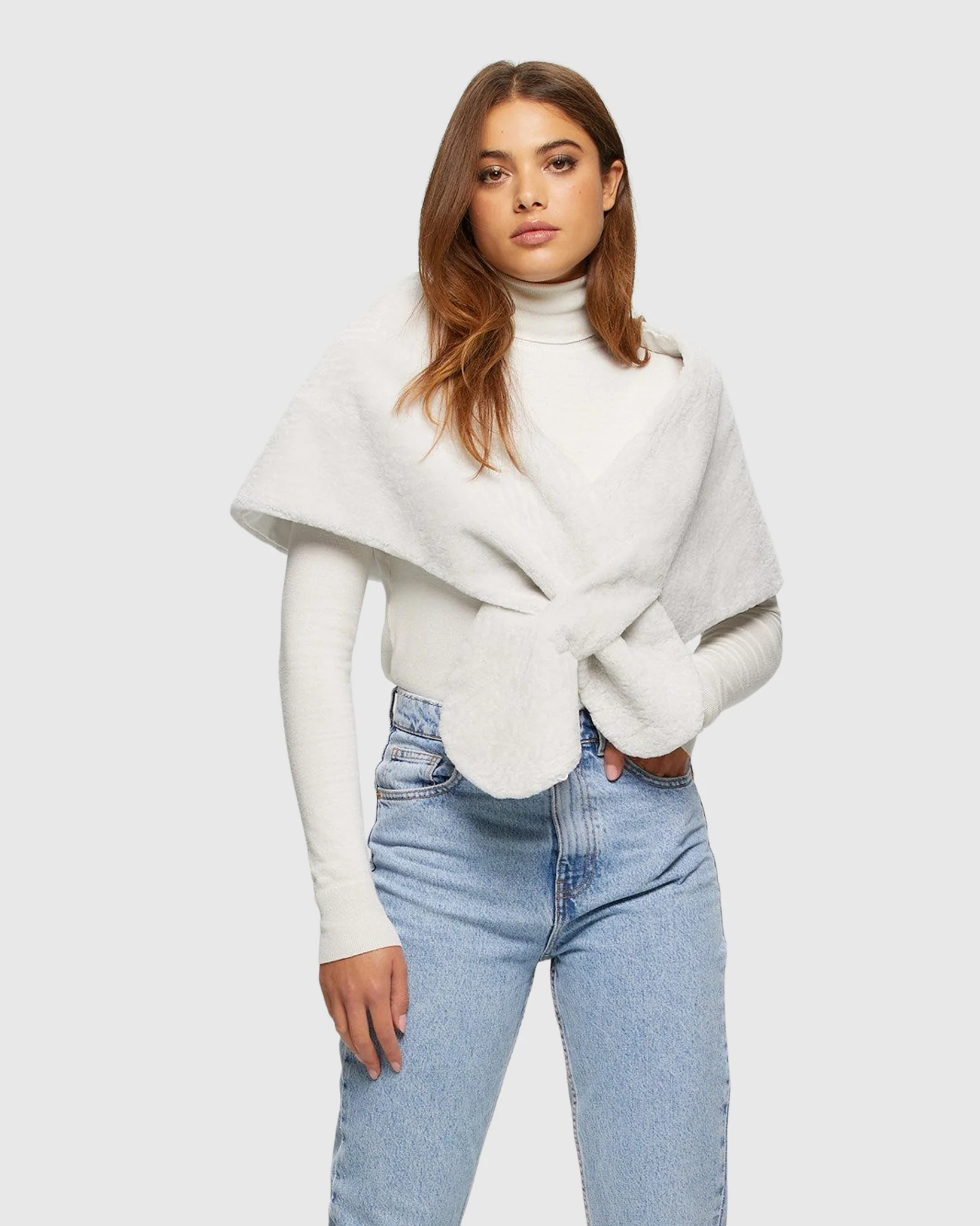 SHEARLING LAMB STOLE