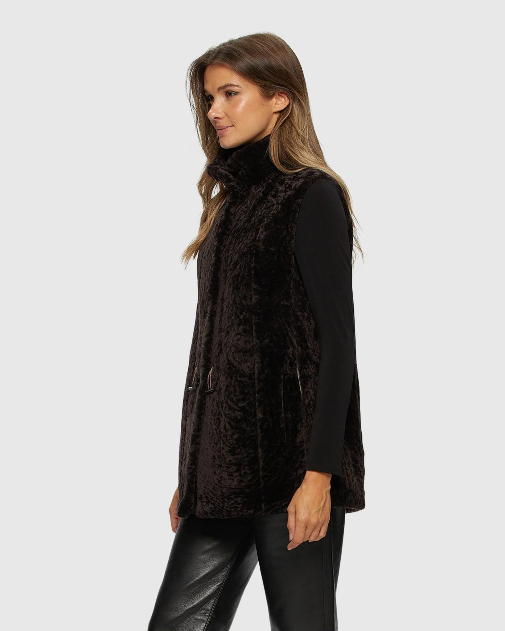 SHEARLING LAMB VEST REVERSIBLE TO TAFFETA - Image 9