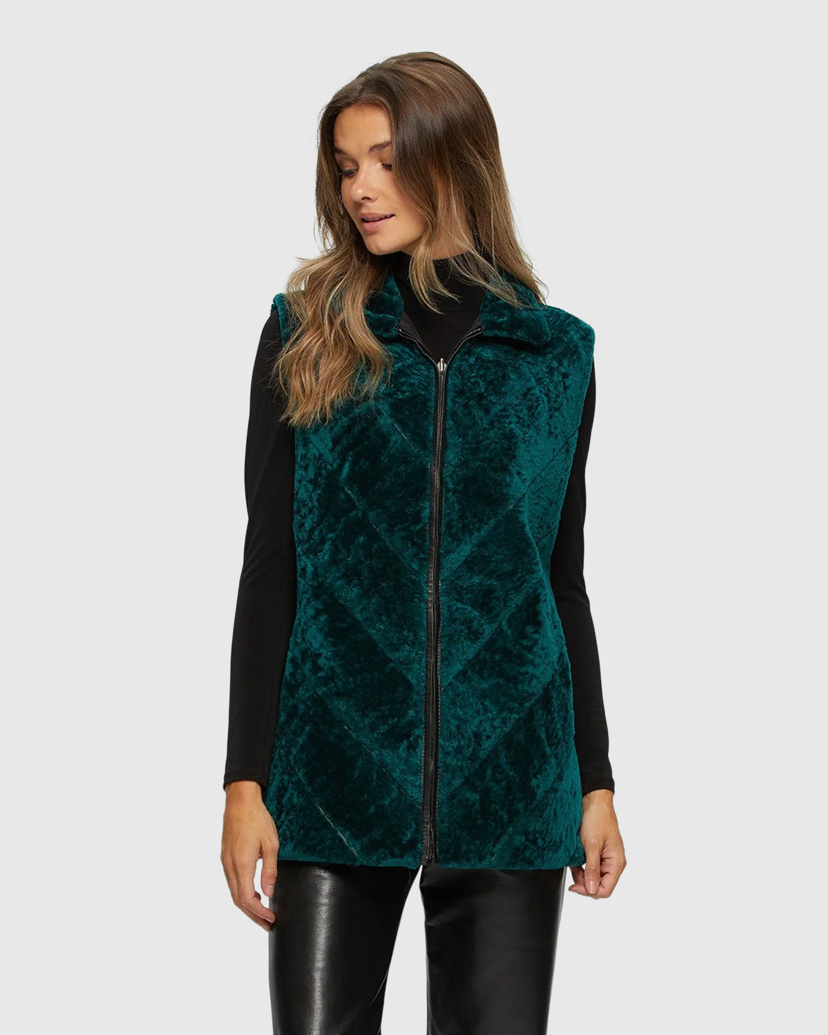 SHEARLING LAMB ZIP VEST REVERSIBLE TO TAFFETA - Image 10