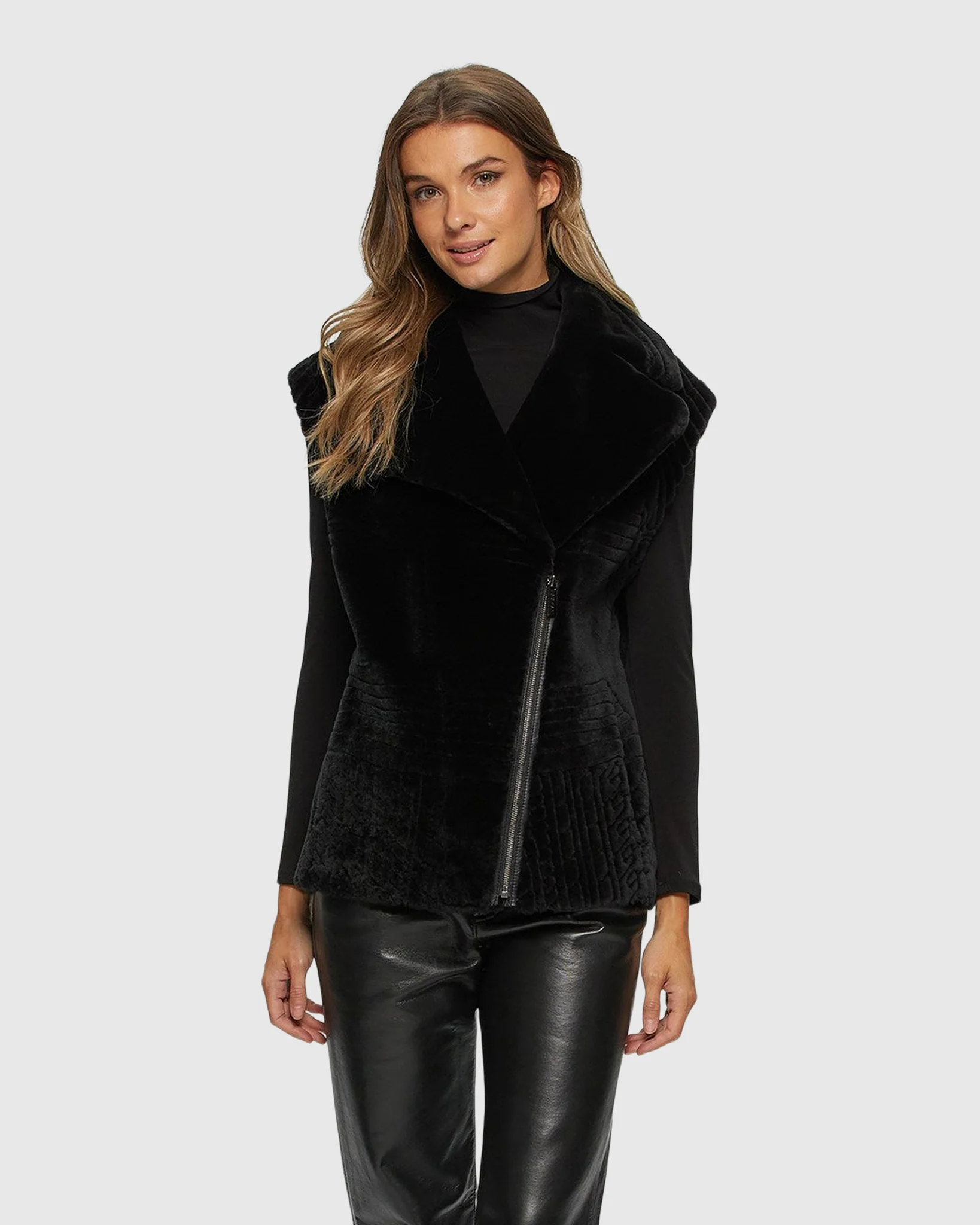 SHEARLING LAMB ZIP VEST WITH GROOVED PATTERN - Image 5