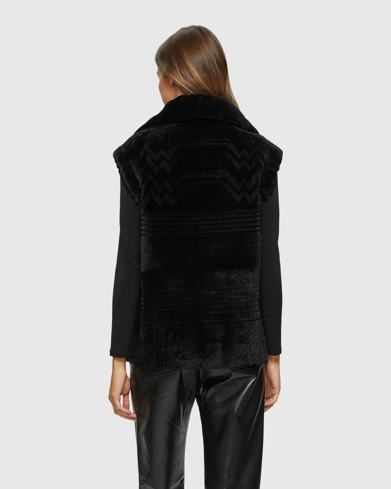 SHEARLING LAMB ZIP VEST WITH GROOVED PATTERN - Image 7