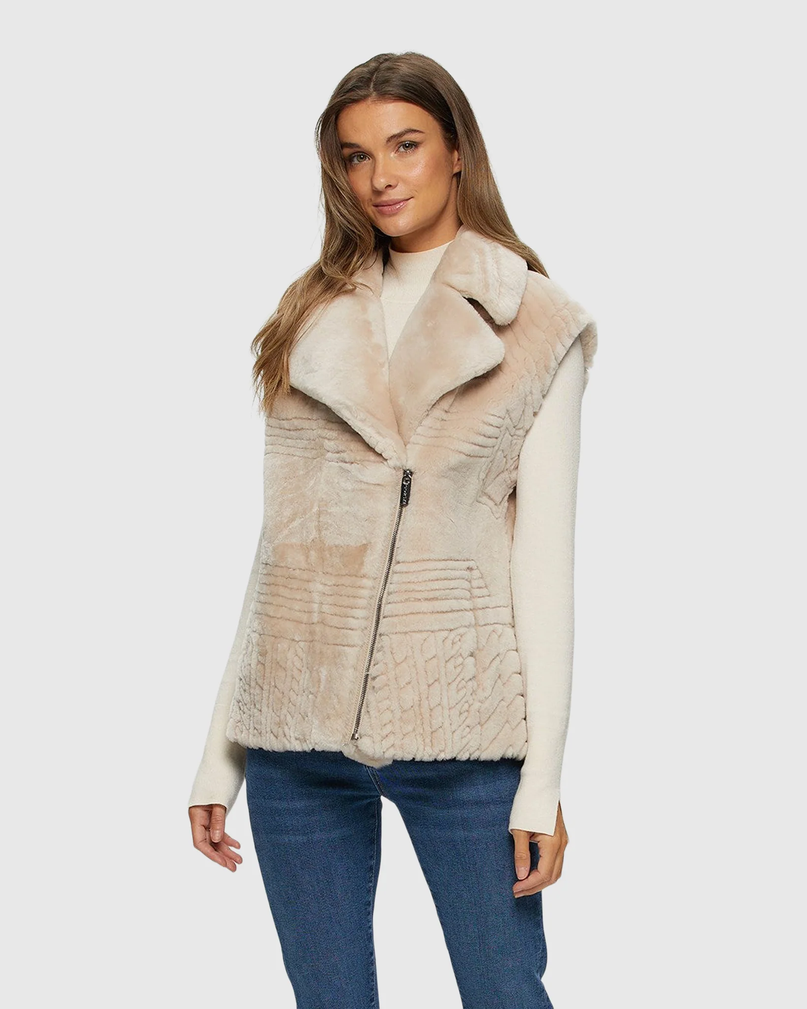 SHEARLING LAMB ZIP VEST WITH GROOVED PATTERN - Image 9