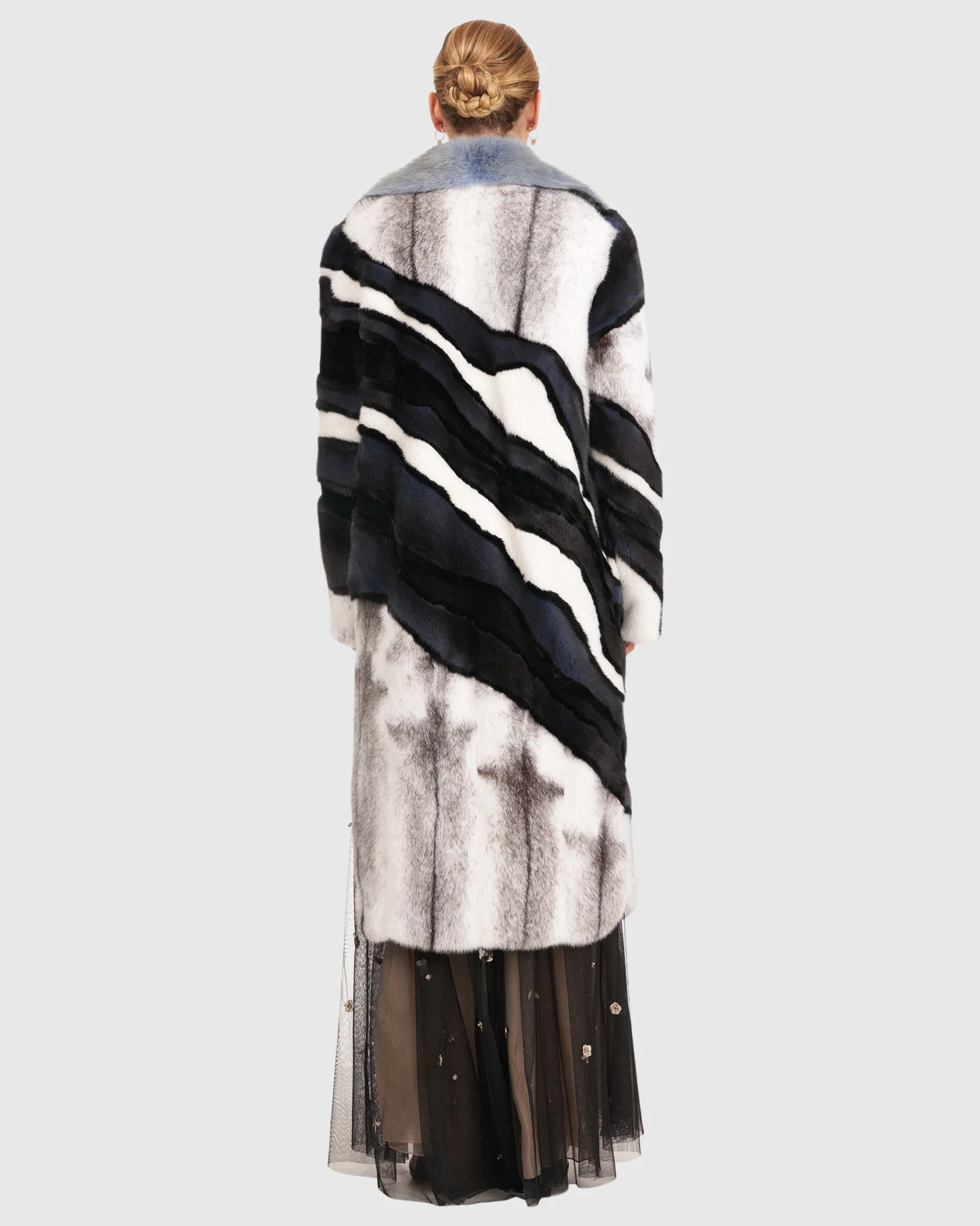 Wave Intarsia Mink Short Coat with Detachable Sable Collar - Image 2