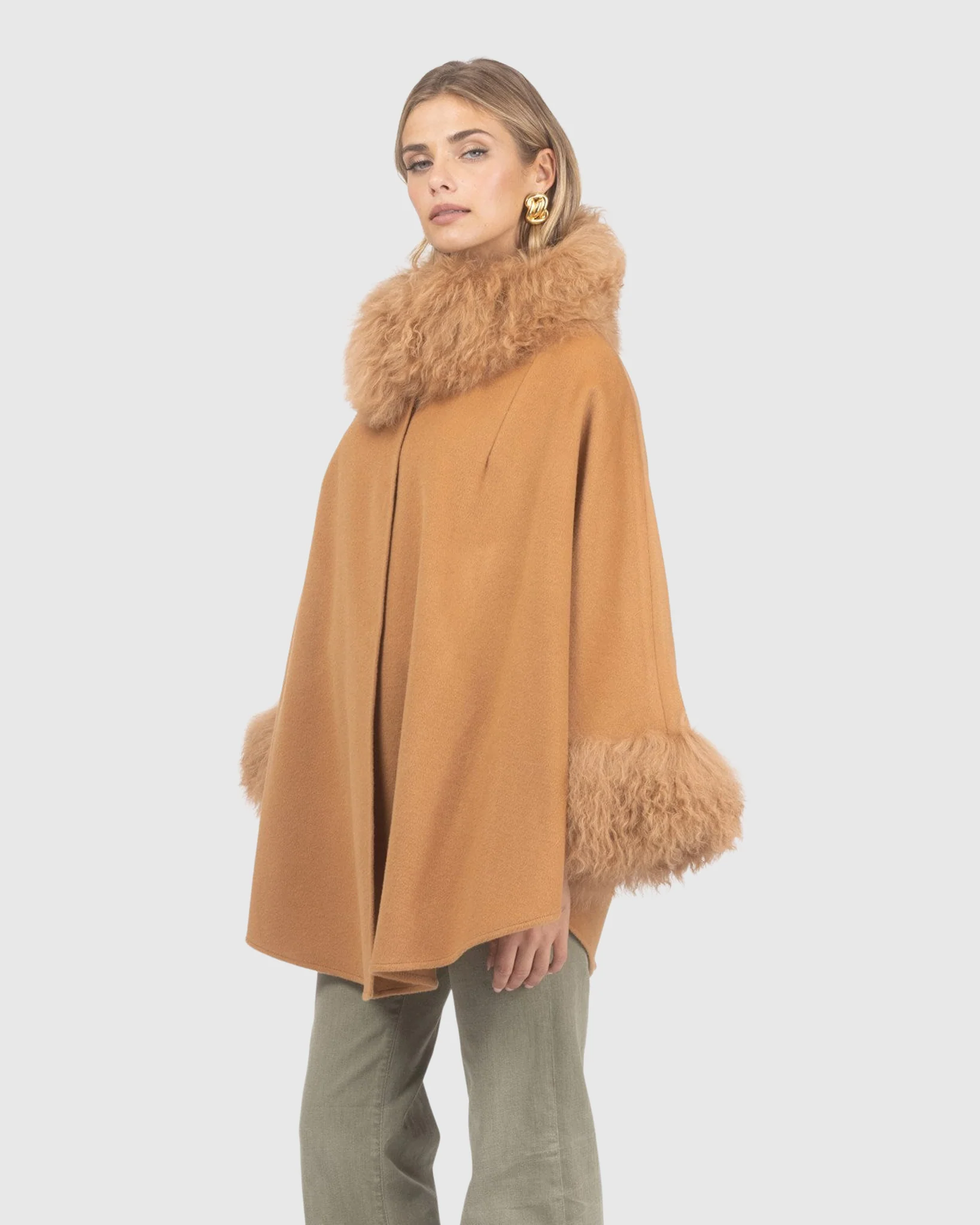 Cashmere & Wool Cape With Select Lamb Trim - Image 30