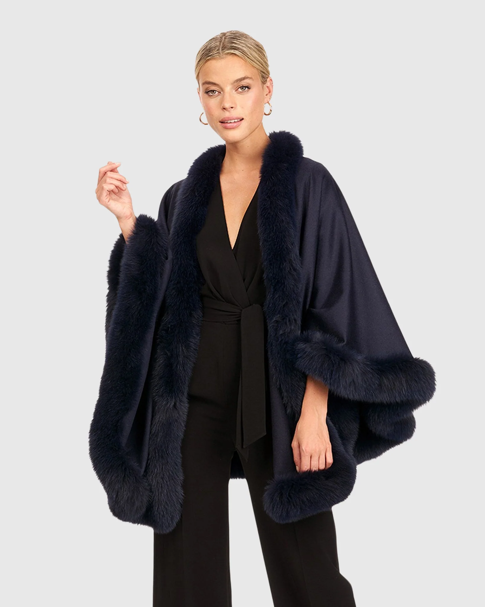 WOOL AND CASHMERE CAPE WITH LAMB TRIM - Image 4