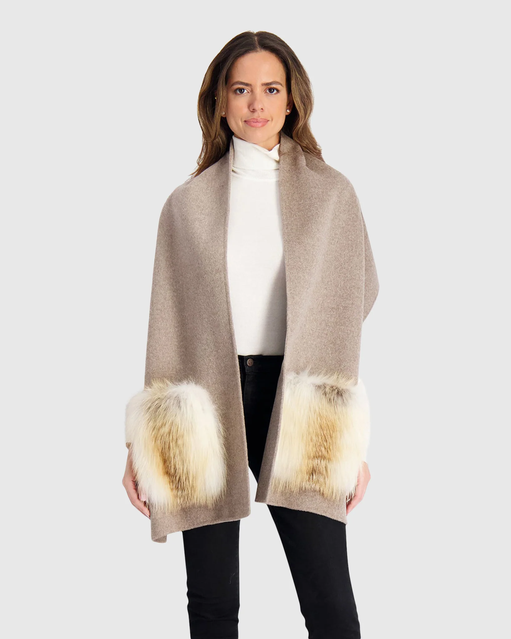 WOOL STOLE WITH GOLDEN ISLAND FOX FUR PATCH POCKETS