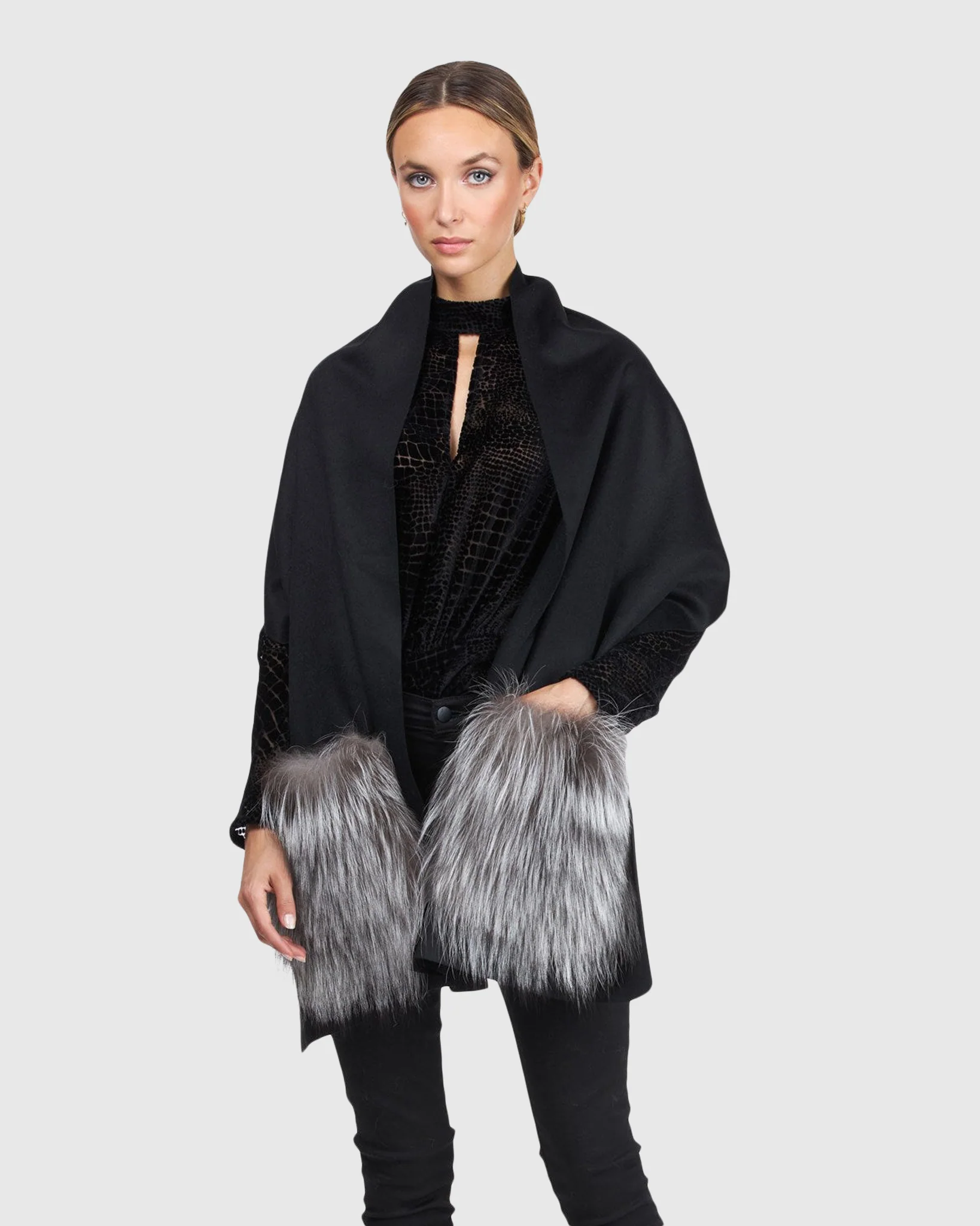 WOOL STOLE WITH SILVER FOX FUR PATCH POCKETS - Image 4